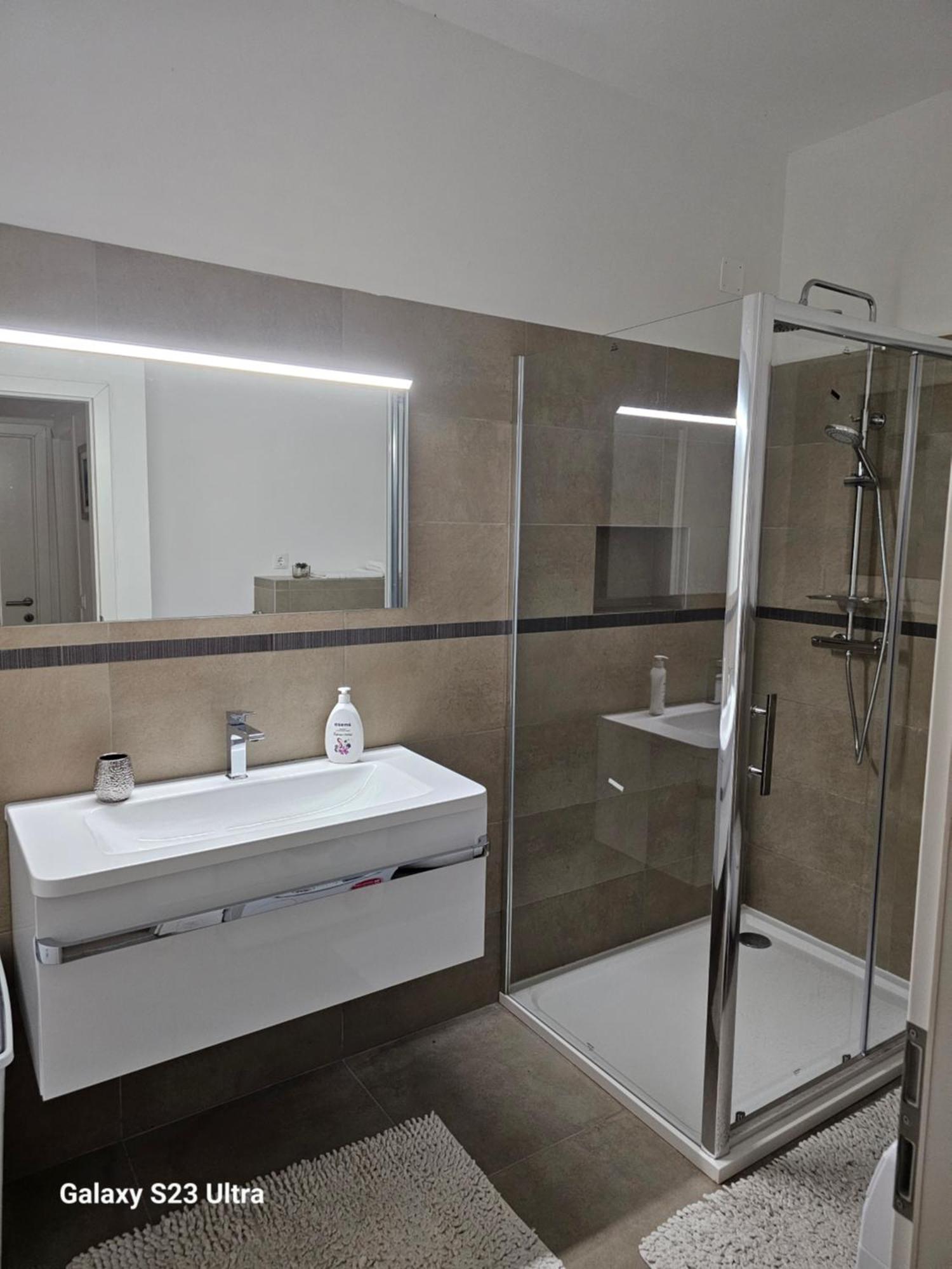 Apartmani Dianna Kaštela 外观 照片