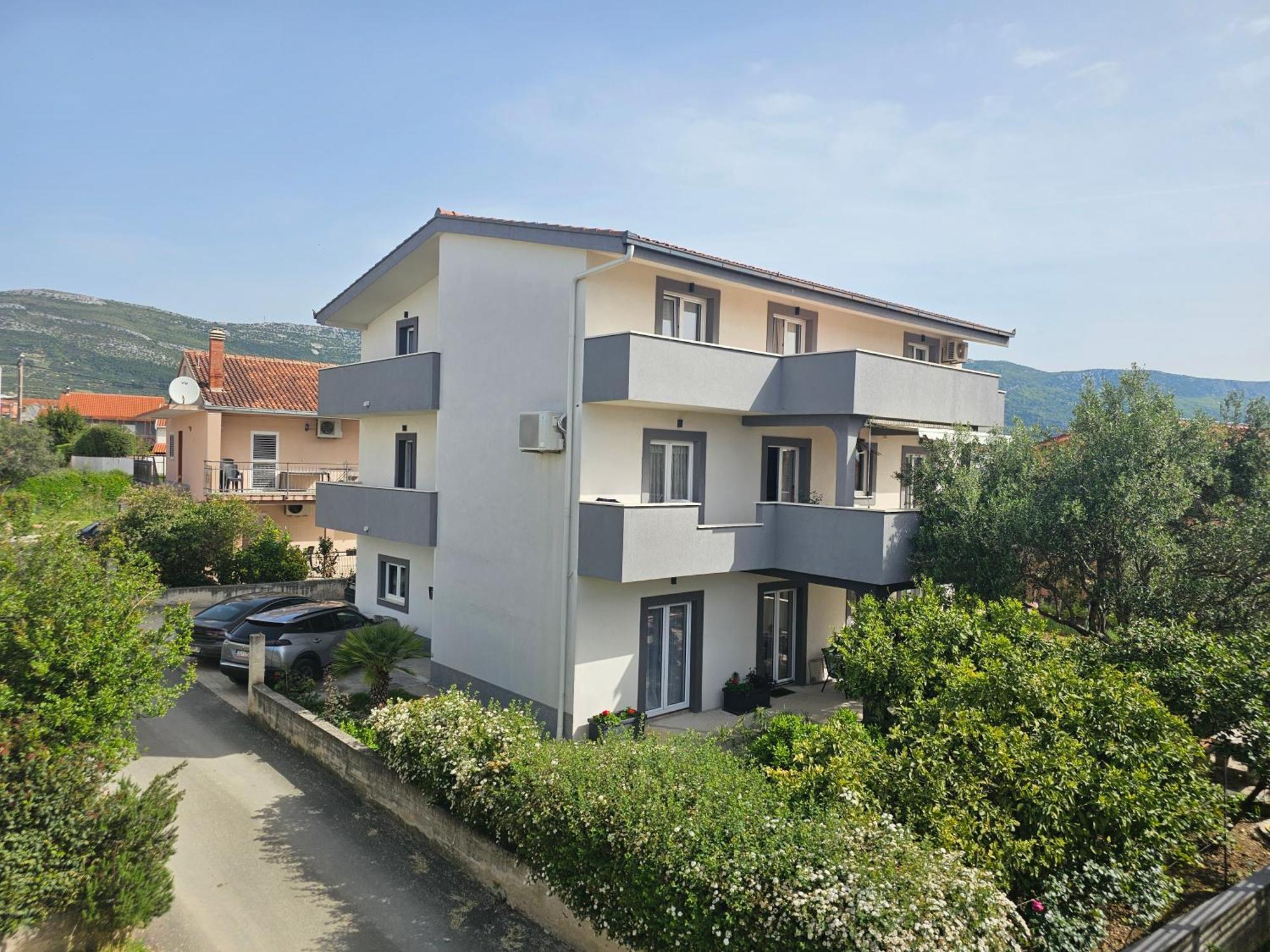 Apartmani Dianna Kaštela 外观 照片